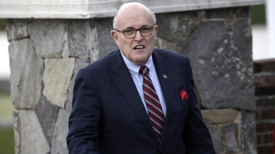 Rudy Giuliani, imputado junto a Trump, se entrega a las autoridades