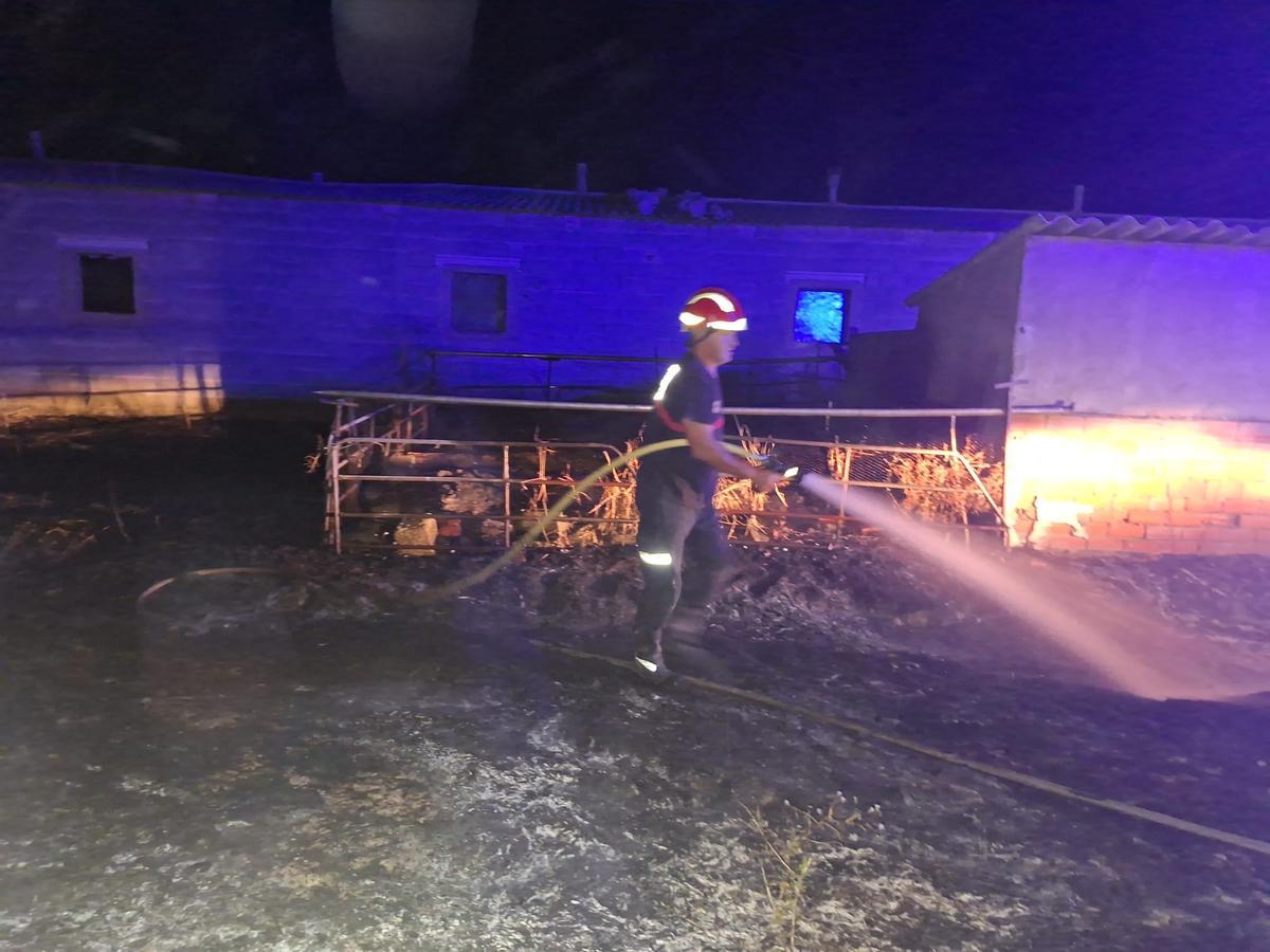 GALERÍA| Incendio de madrugada en Villalpando
