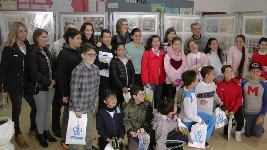 El mundo de los sellos, en el colegio Santiago