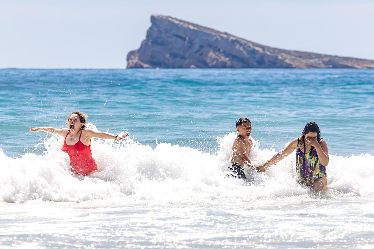 Llegada masiva de turistas el Jueves Santo a Benidorm