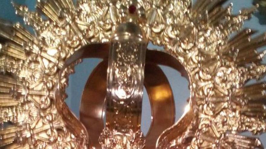 Corona de la Virgen de Nuestra Madre robada de la iglesia de Torres del Carrizal