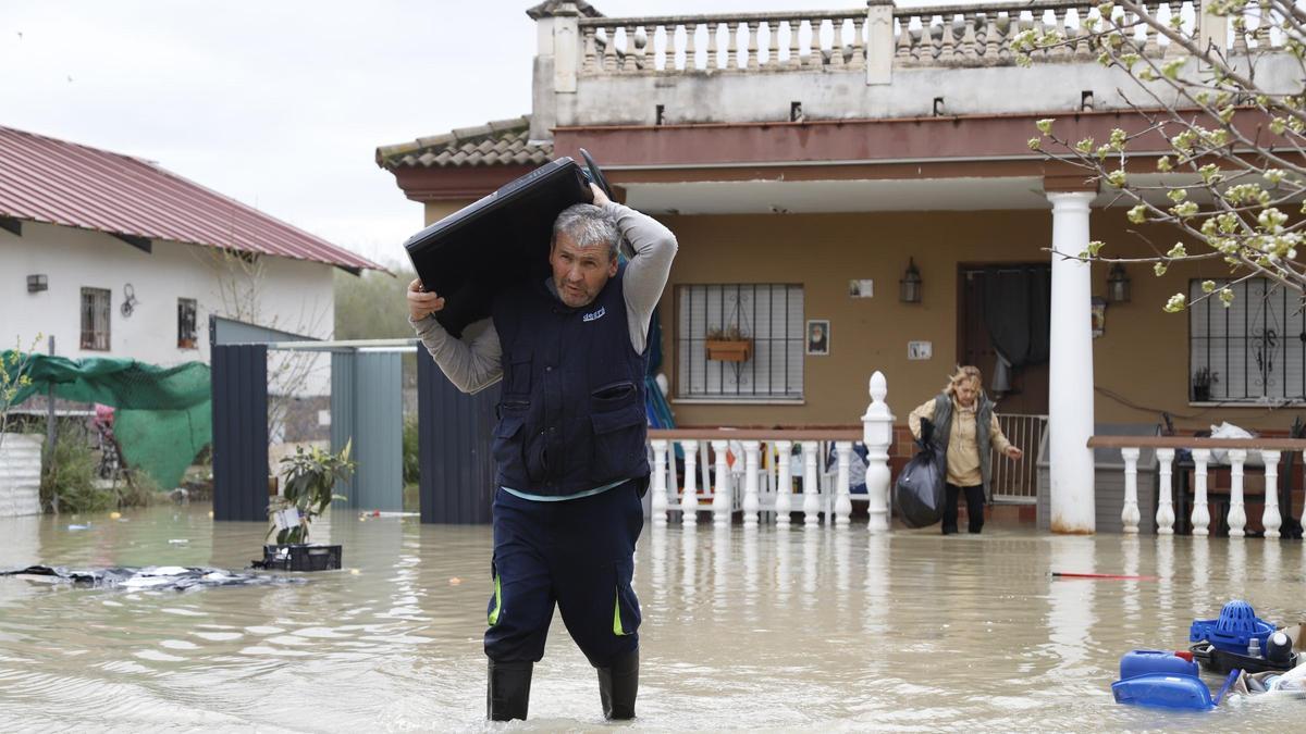 El río se abre paso en Guadalvalle, en el entorno del aeropuerto.