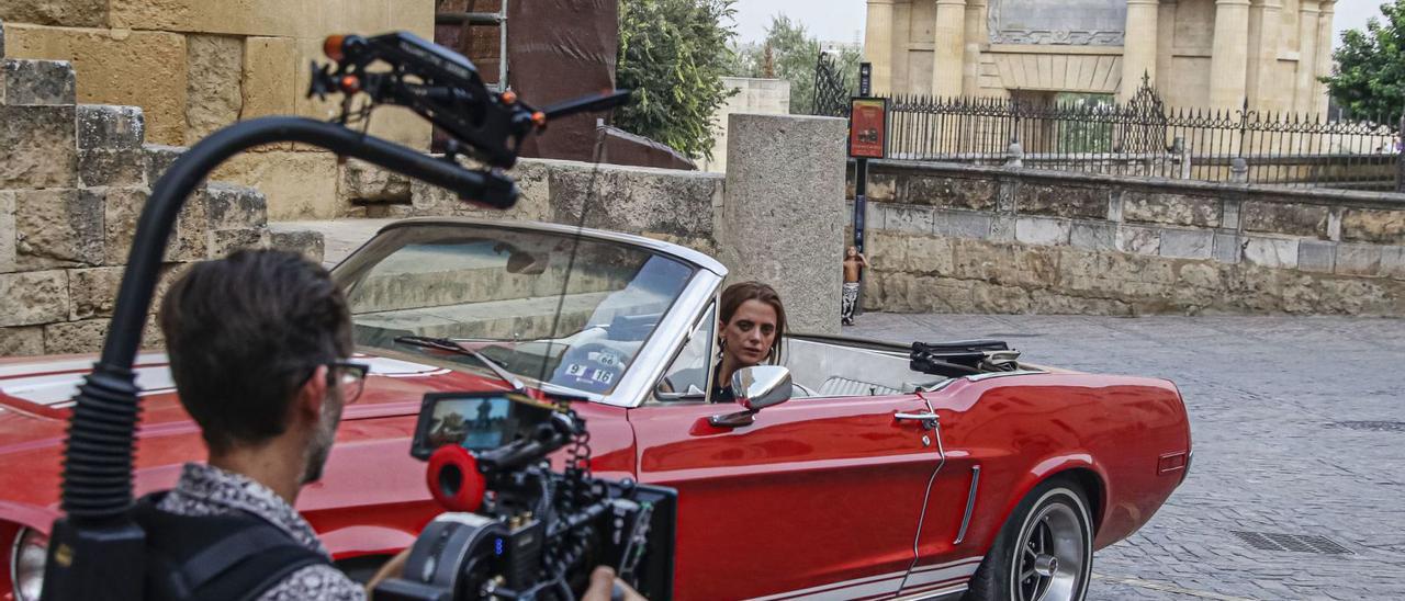 Macarena Gómez, durante el rodaje en Córdoba de la película ‘Polar’, de la que también es productora.