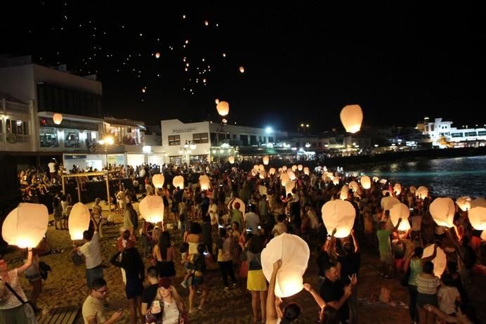 Suelta de los farolillos en Playa Blanca 2017