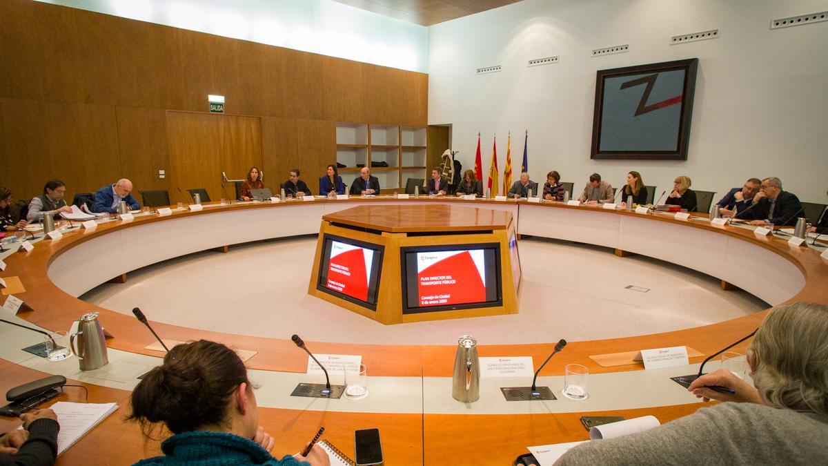 Reunión del Consejo de Ciudad de Zaragoza, un foro participativo.