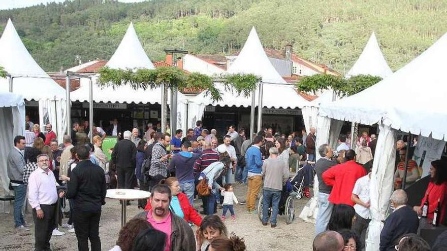 Pasada edición de la Feria do Viño de O Ribeiro. // I. Osorio