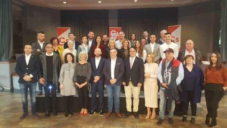 Candidatura de Cs al Concello al completo presentada anoche. // FdV