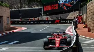 Parrilla de salida del Gran Premio de Mónaco de F1, con Sainz tercero y Alonso, 16º