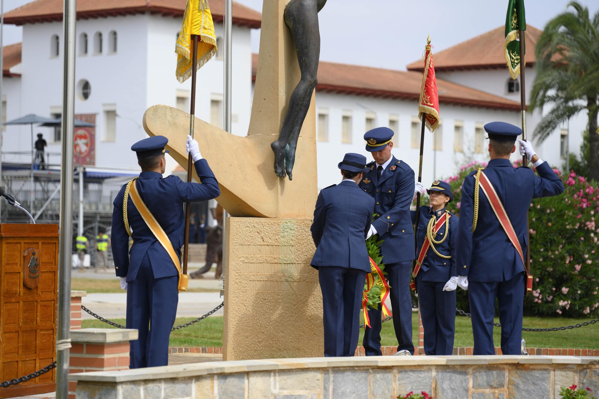 Las imágenes de la visita del rey Felipe VI en la Academia General del Aire de San Javier