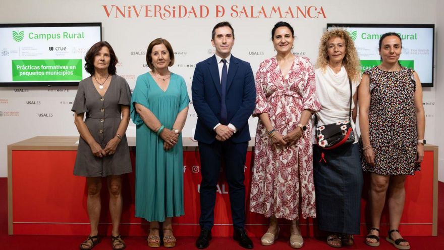 Responsables de la USAL y del programa formativo «Campus Rural» presentan la iniciativa. | FIRMA