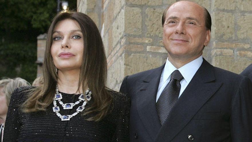 Berlusconi, con su ex mujer Veronica Lario.