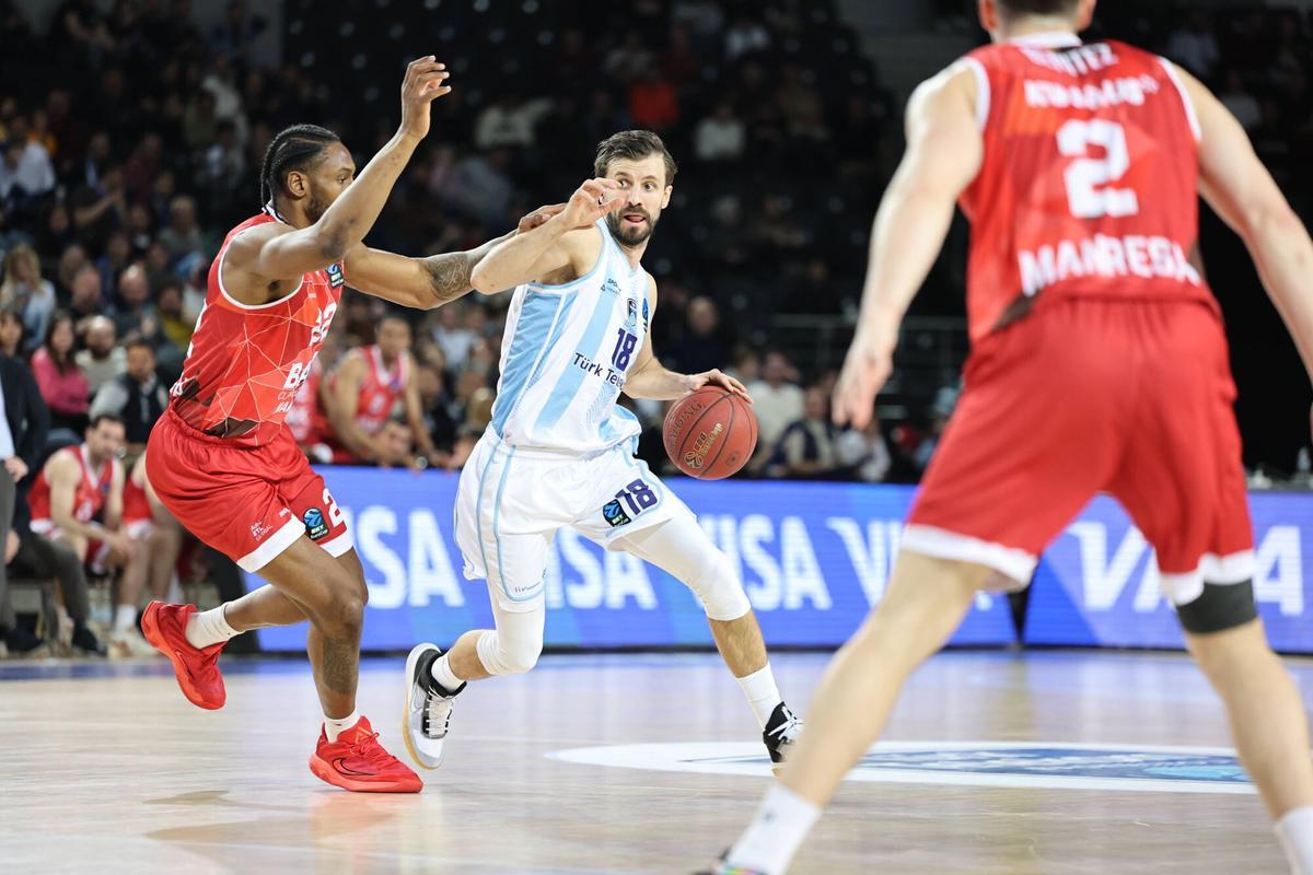 Totes les fotos del Türk Telekom-Baxi Manresa de vuitens de final de l'Eurocup