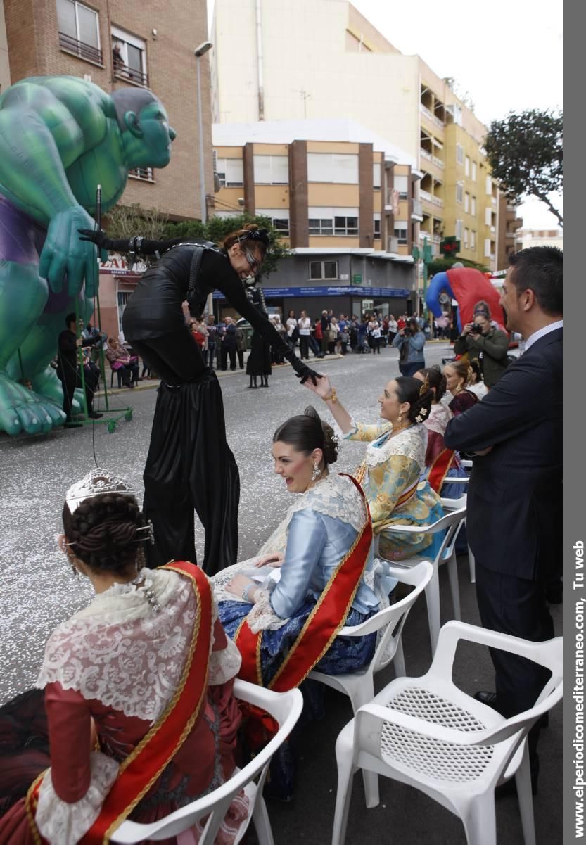 Almassora se llena de fiesta con la cabalgata