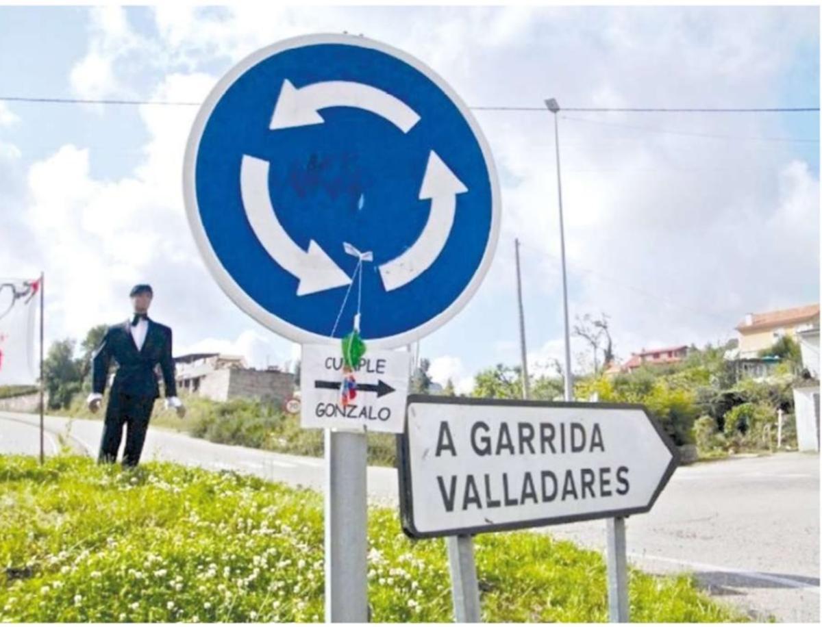 La señal de la rotonda también se utiliza para indicar dónde se celebra un cumpleaños.