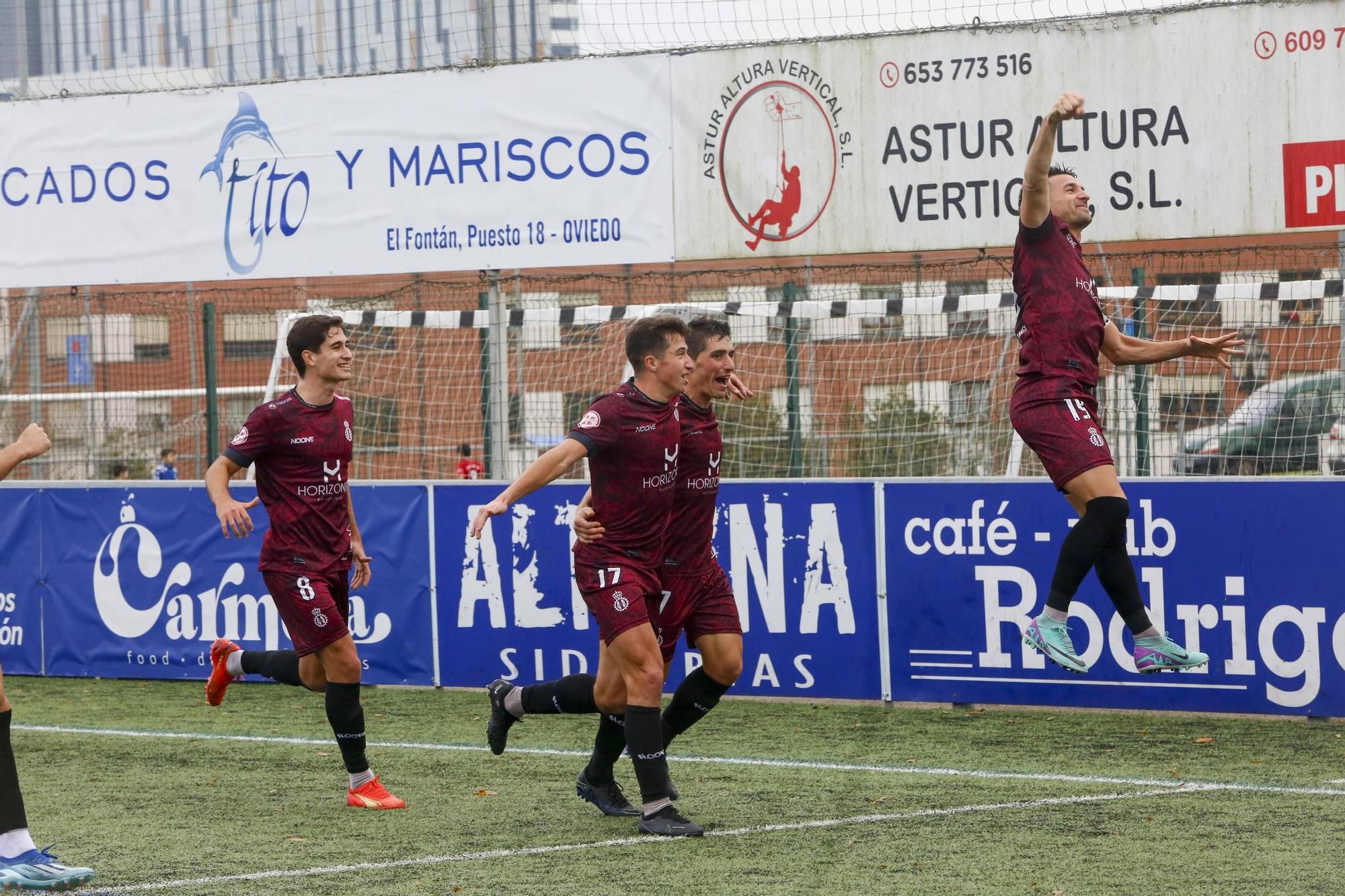 Las imágenes de la victoria del Avilés en el campo del Covadonga: segunda consecutiva de los blanquiazules