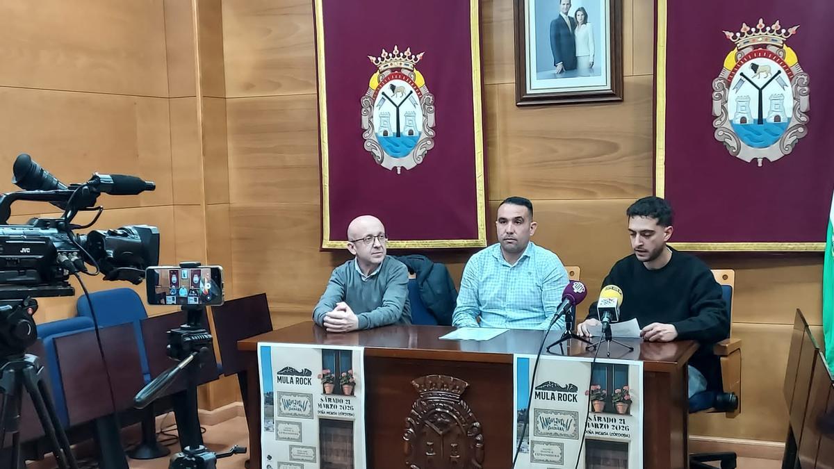 Presentación del cartel Mula Rock en Doña Mencía.