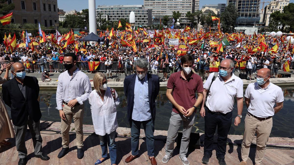 Las derechas se unen contra Sánchez y los indultos en Colón