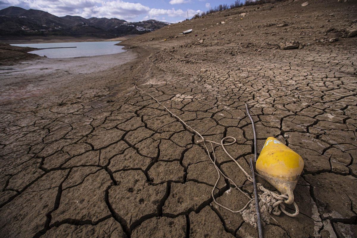 Embalse de la Viñuela (Málaga) afectado por la sequía.