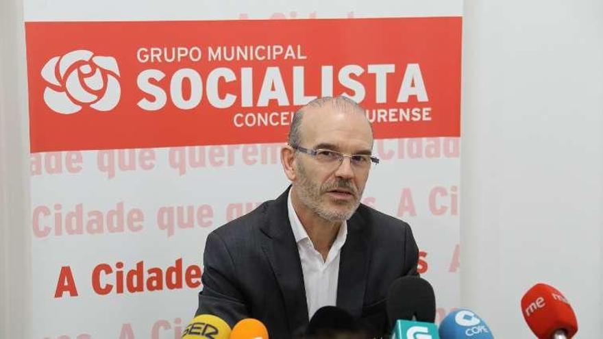 El portavoz socialista, Vázquez Barquero. // Jesús Regal