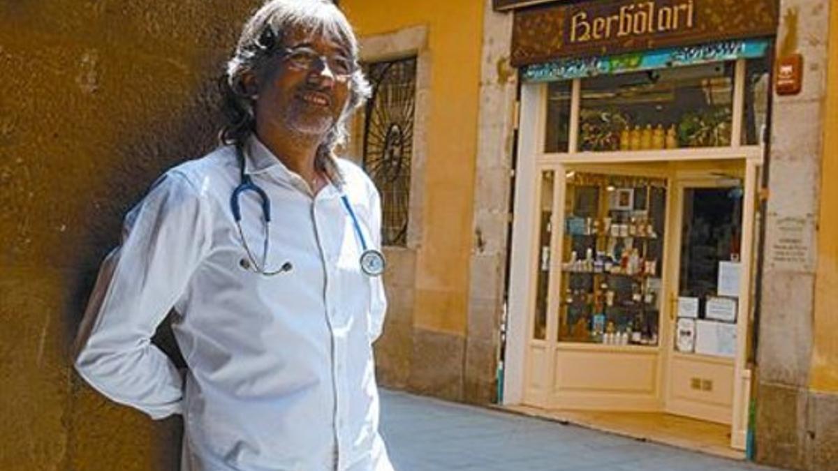 «El médico tiene que explicar,  no solo recetar»_MEDIA_3