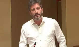 Egío deja su escaño en la Asamblea y se marcha a Gaza: "Si alguna vez ofendí a alguien no fue con mala intención"