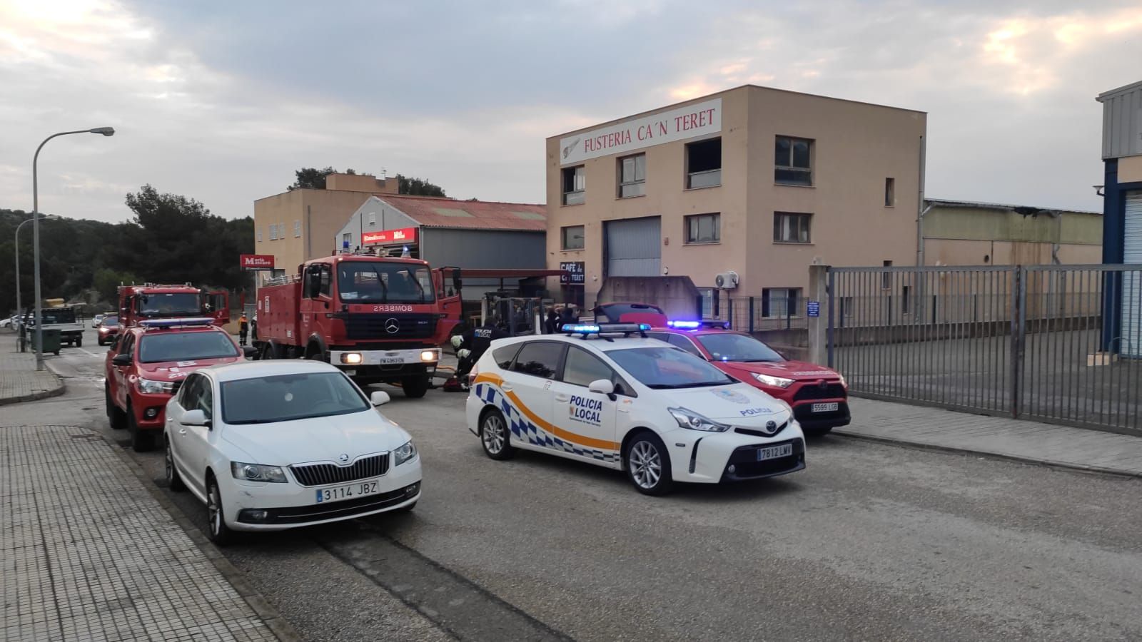 Alarma por el incendio de un bar en Son Servera