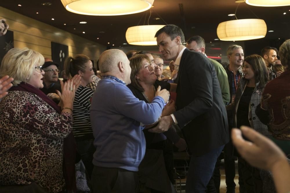 Asamblea con Pedro Sánchez en Oviedo