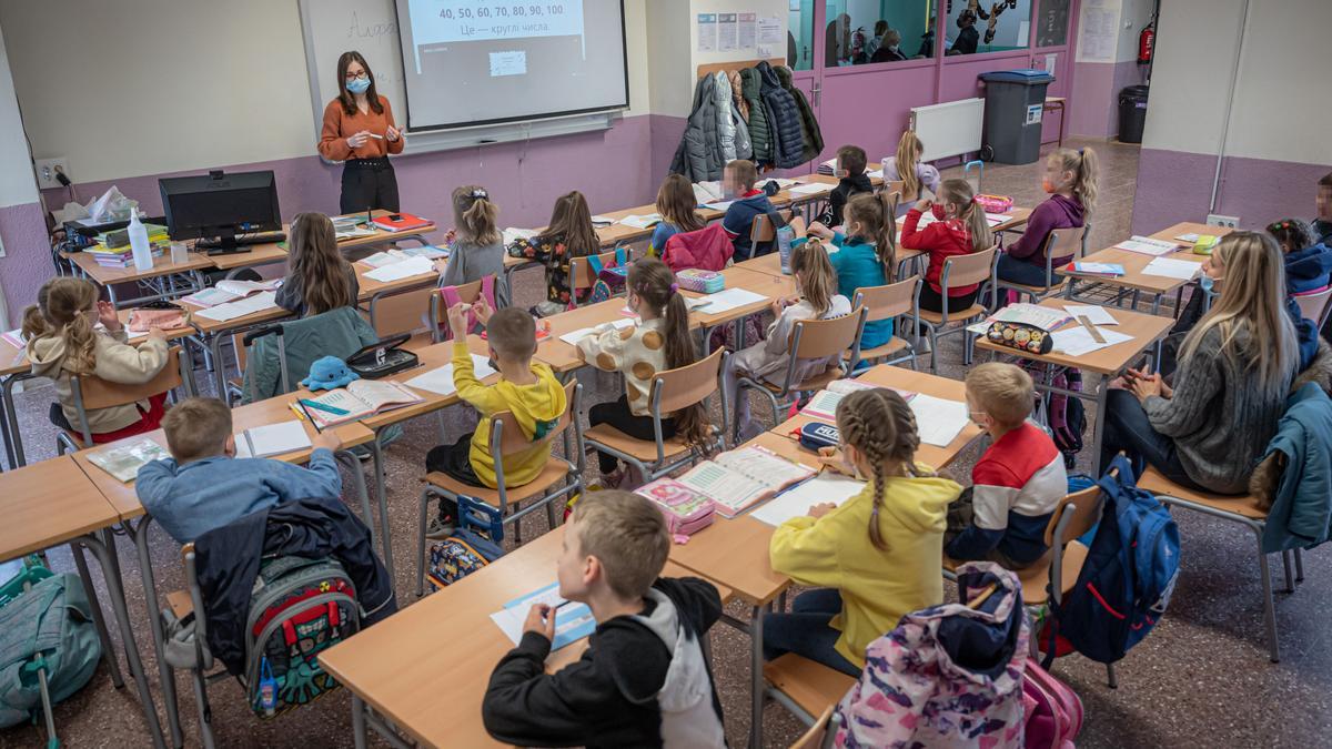Com escolaritzem els refugiats ucraïnesos