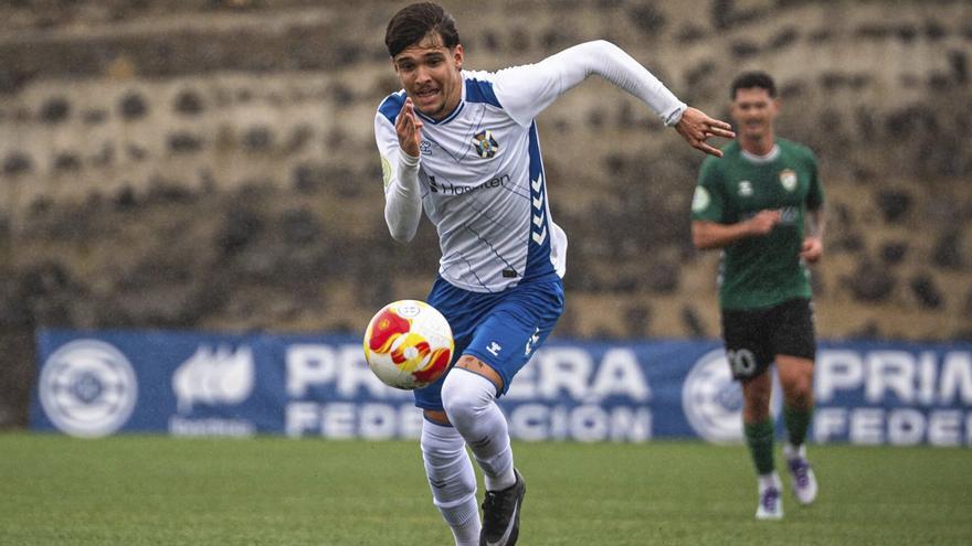 «Тенерифе С» не може перемогти вісім матчів поспіль та опинився на межі вильоту з зони плей-оф