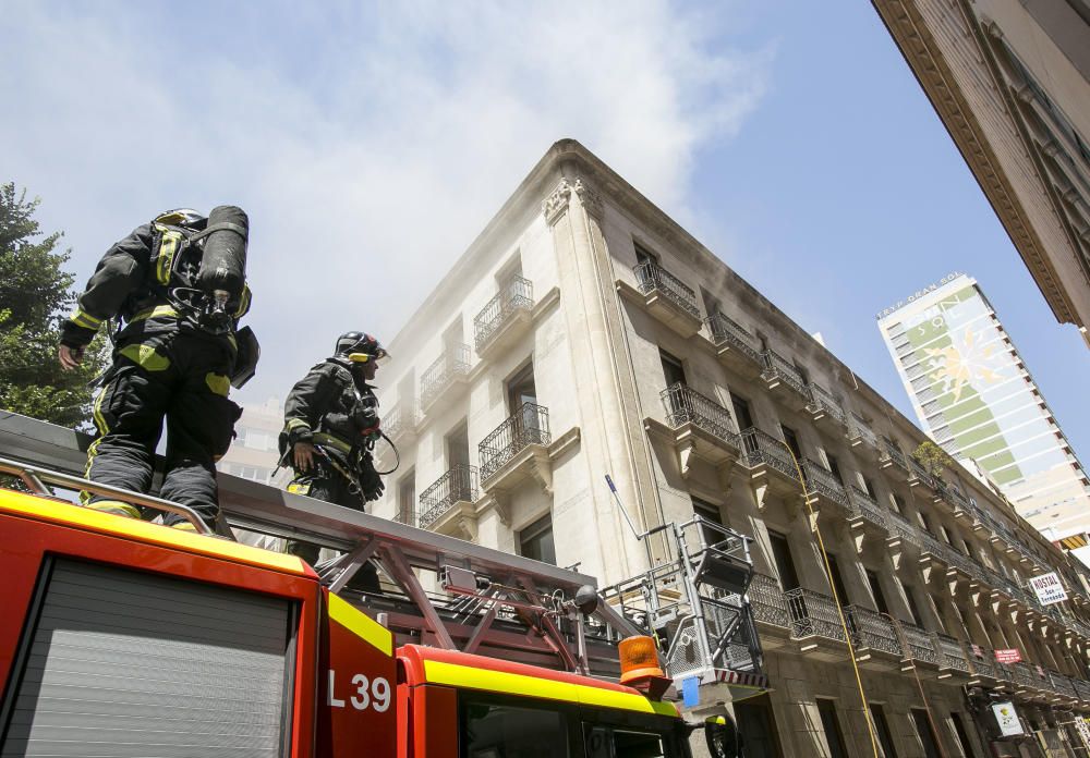 Incendio en el Colegio de Arquitectos de Alicante