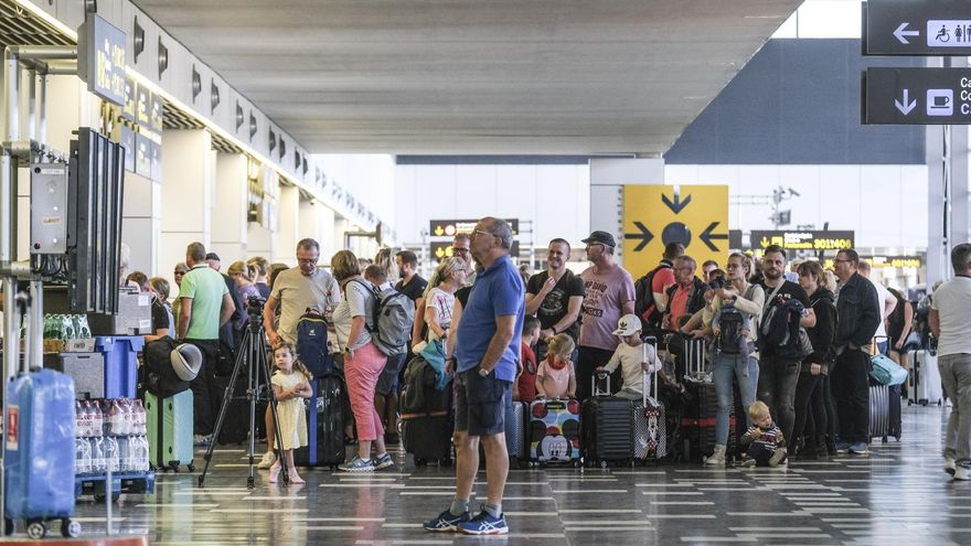 La Semana Santa arranca con los puertos y aeropuertos a rebosar