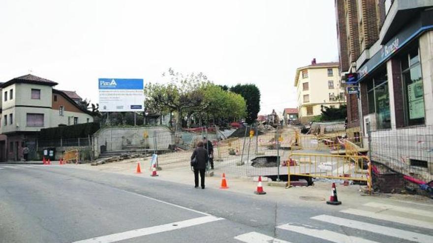 Las obras en Silvestre Rionda, en la tarde de ayer, en Noreña.