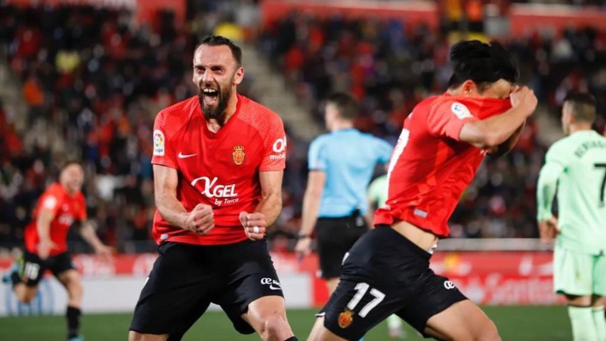 Muriqi se ha ganado a la afición balear con dos grandes actuaciones | RCD Mallorca