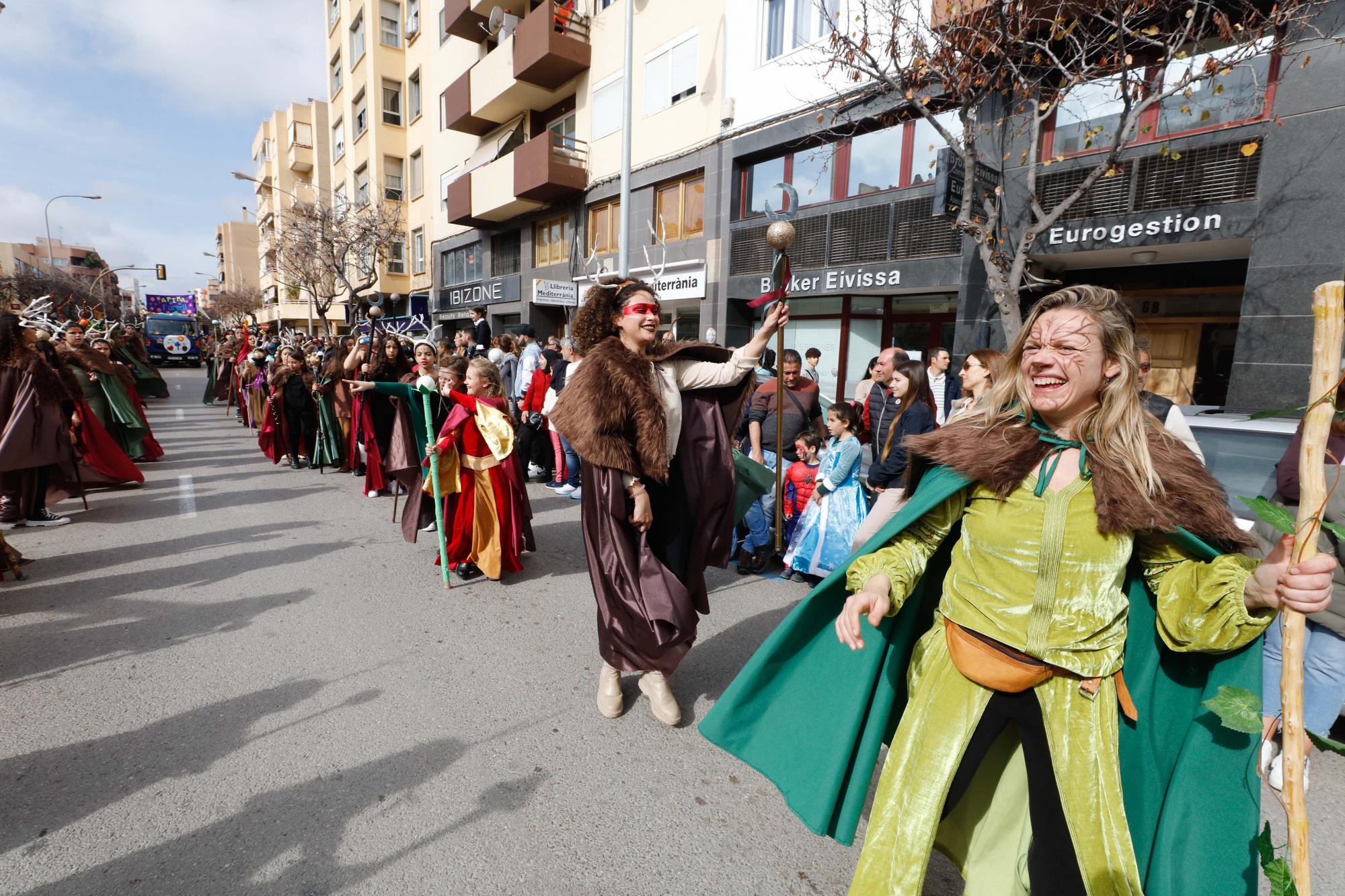 Todas las imágenes de la rúa del Carnaval de Ibiza 2023