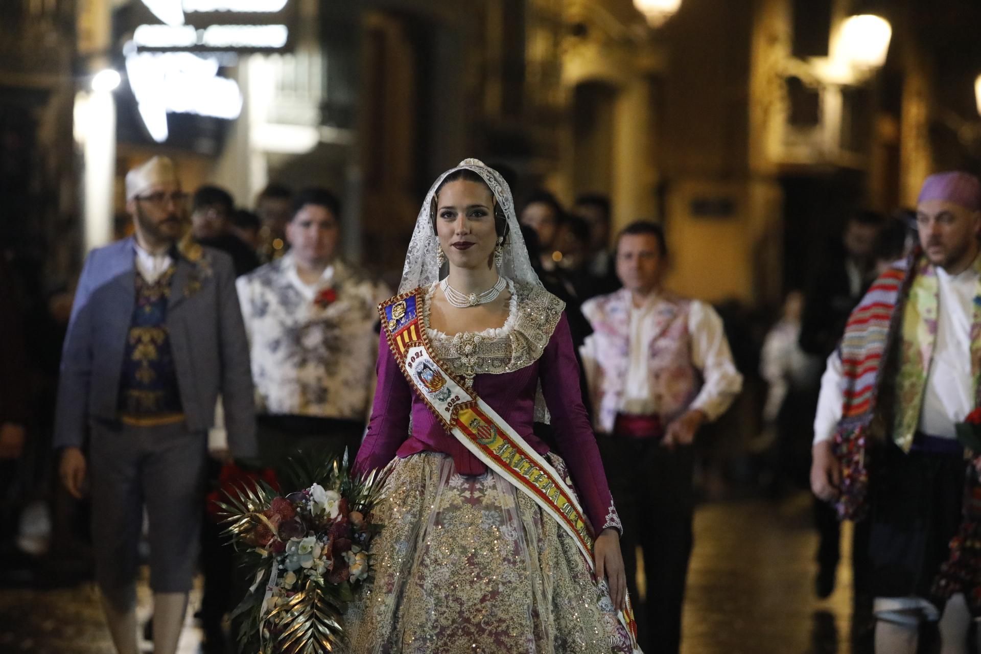 Búscate en el primer día de ofrenda por la calle Quart (entre las 22:00 a las 23:00 horas)