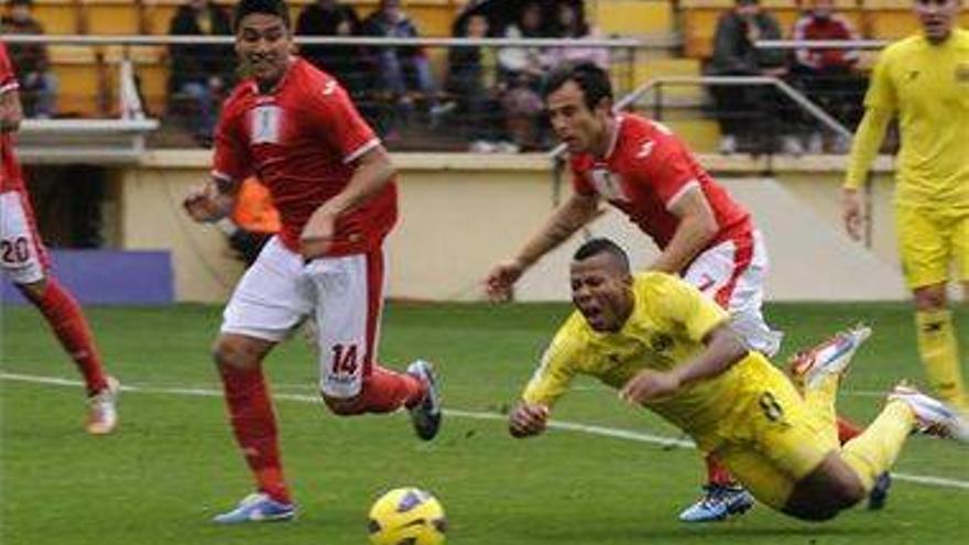 La falta de gol castiga a un muy buen Villarreal