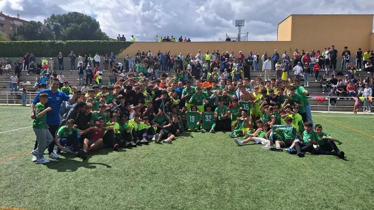 El Aluche firma el ascenso y el campeonato a falta de seis jornadas