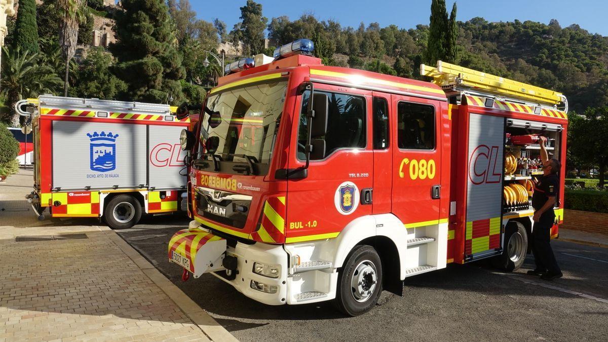 Vehículos del Real Cuerpo de Bomberos de Málaga, en una imagen de archivo.