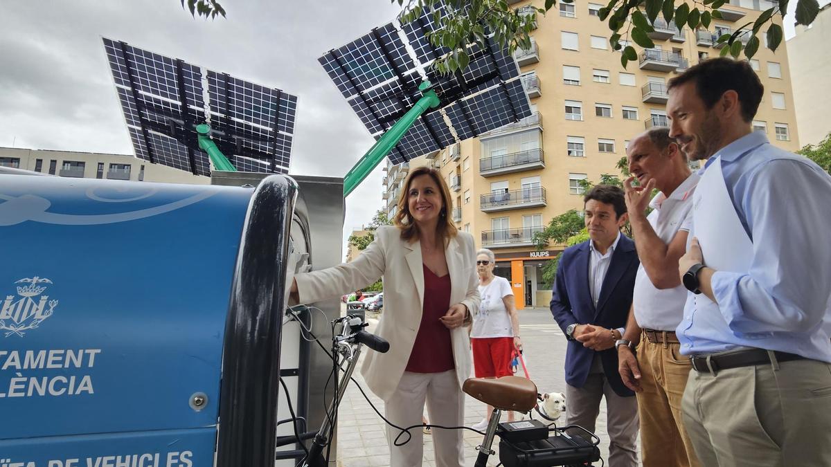 Así es el Árbol Fotovoltaico de Benicalap