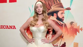 Sydney Sweeney: primera aparición con abucheos tras la polémica de los vaqueros, en la 'premiere' de 'Americana'