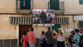 Montuïri revive la historia de los Cossiers a través de una exposición fotográfica itinerante