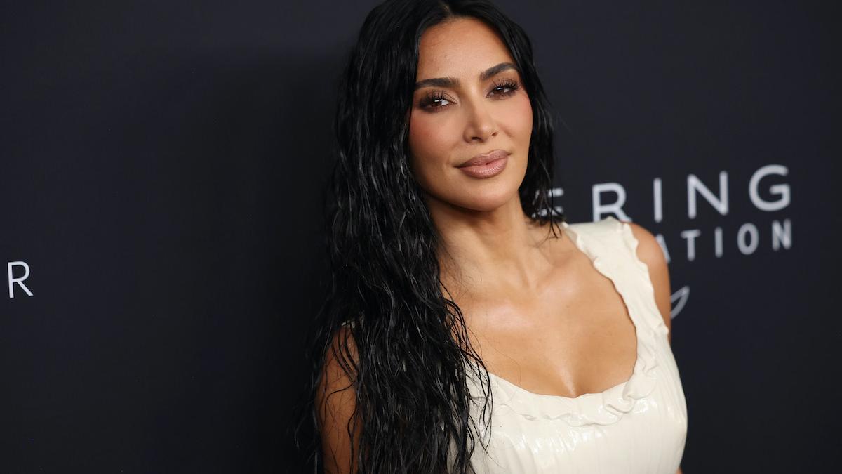 El increíble cambio de look de Kim Kardashian en su nueva serie de televisión