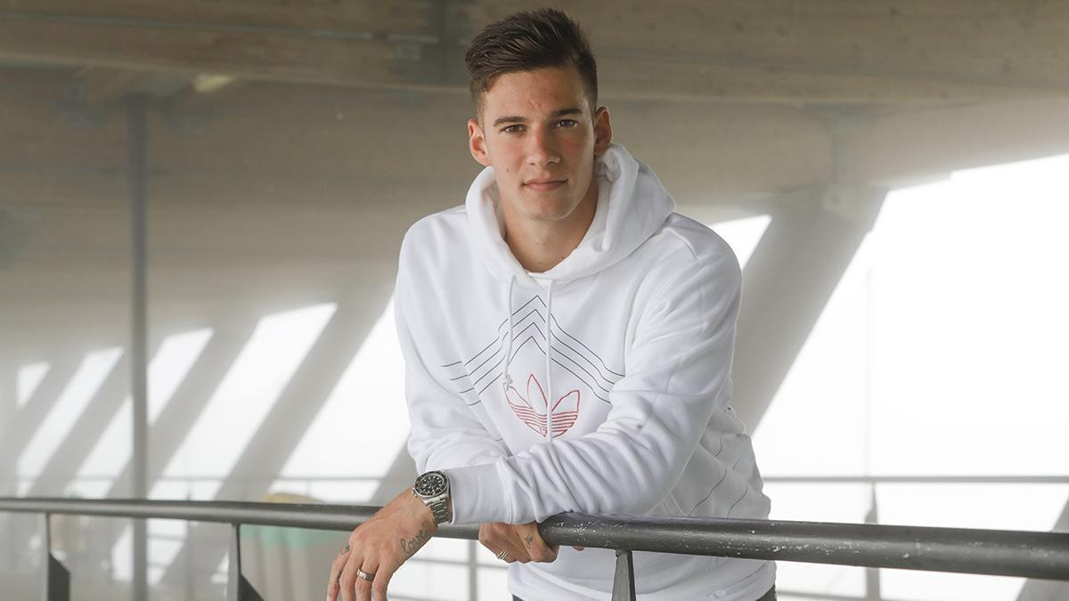 Santi Mina, en las instalaciones del Celta, en una imagen de 2019