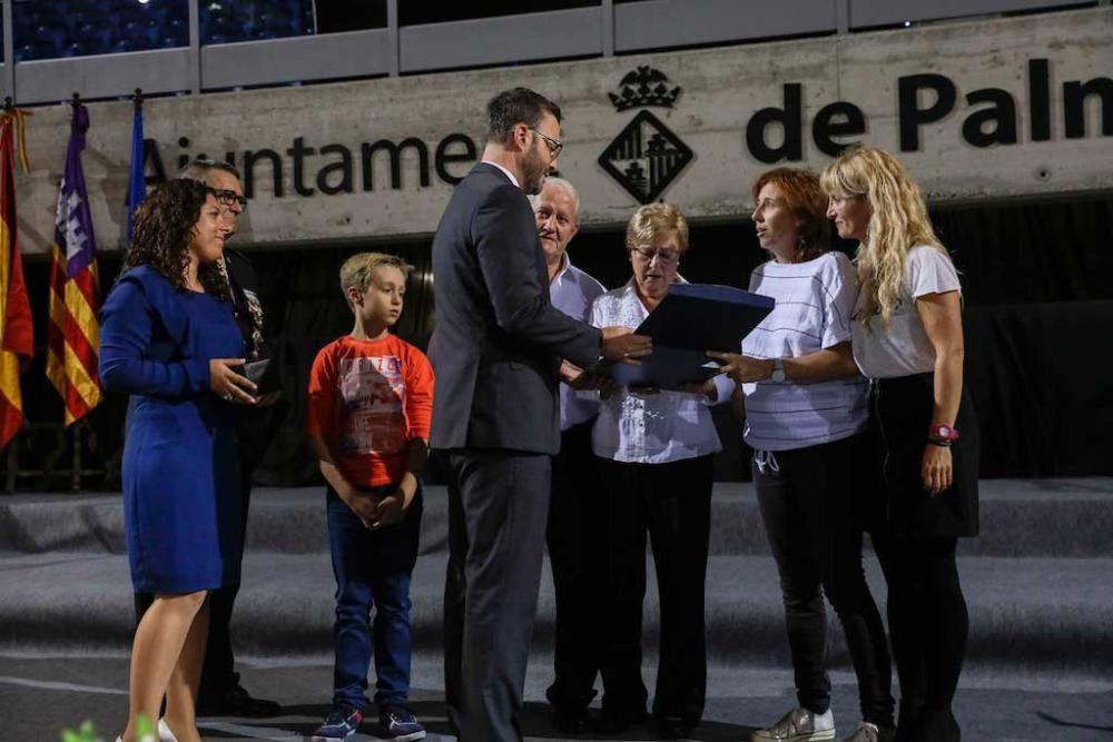 La Policía Local rinde homenaje en su Diada al agente que falleció atropellado