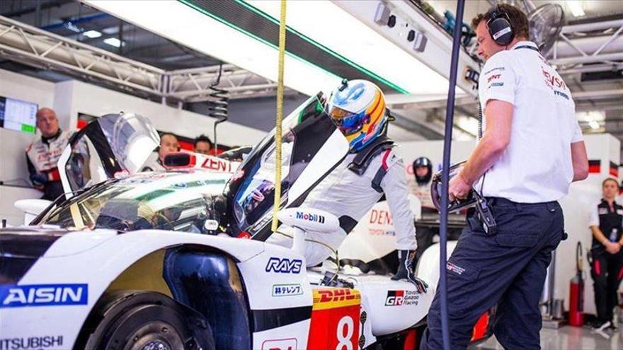 Alonso rueda con el Toyota que correrá en Le Mans en Motorland