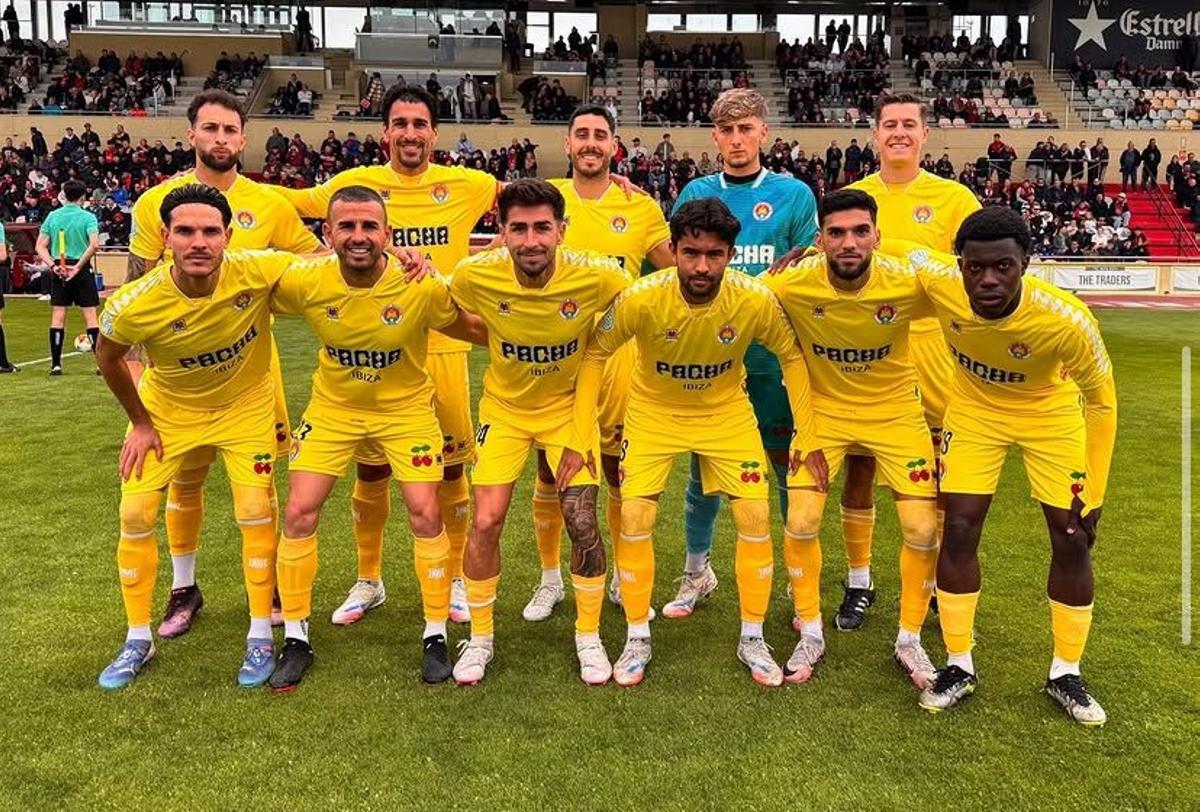 El once inicial de la SD Ibiza ante el Reus FCR