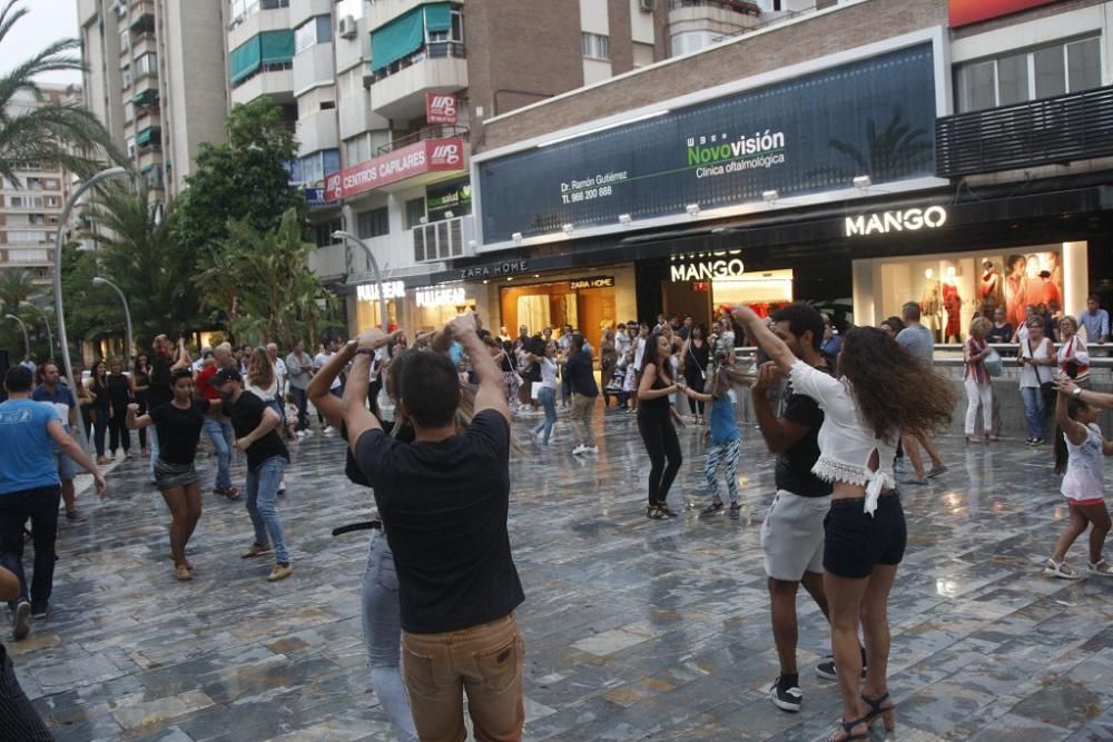 Taller de salsa en la Feria de Murcia