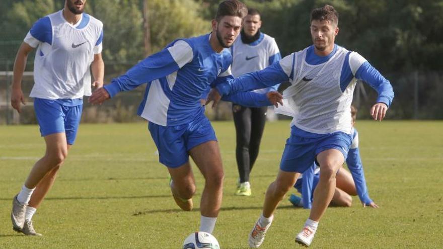 Vicente Mir ensaya con Vivi de inicio para jugar ante el Espanyol B