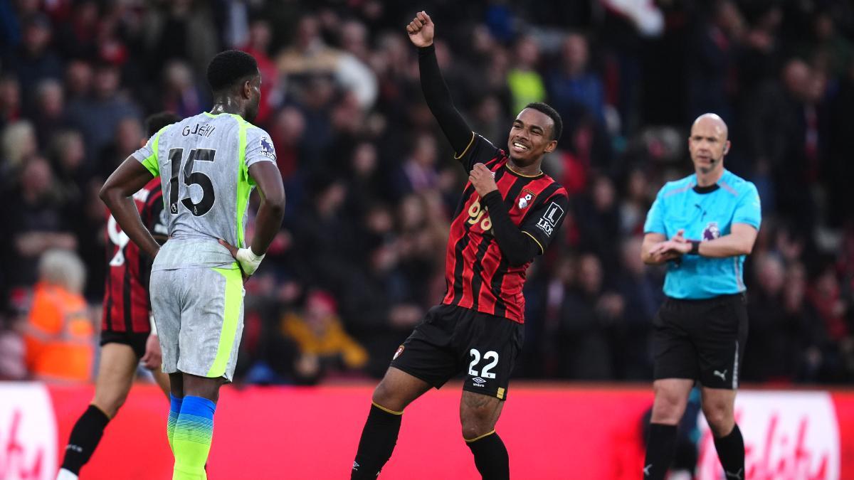 Kroupi celebra su gol ante el City de Guardiola