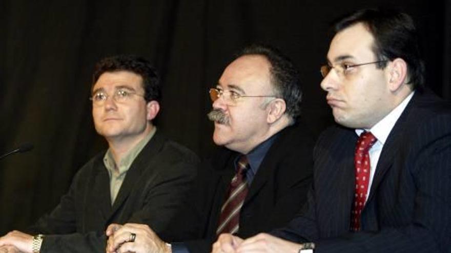Jordi Casadevall, a la dreta, amb Carod Rovira en un acte de 2003.